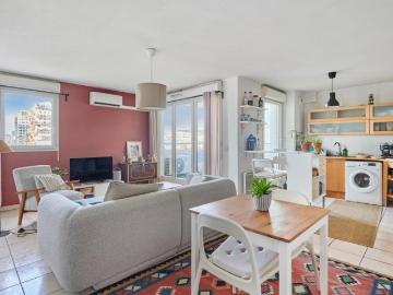 13002 MARSEILLE Appartement Moderne à La Joliette avec Terrasse