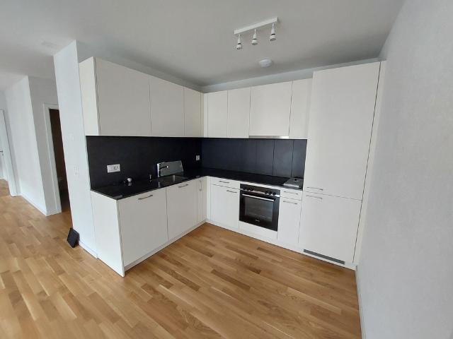 APPARTEMENT MODERNE DE 3.5 PIECES AU 3EME ETAGE PLEIN CENTRE VILLE