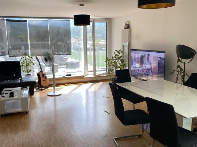 Appartement moderne de 4.5 pièces à Bex – Vue imprenable et confort optimal