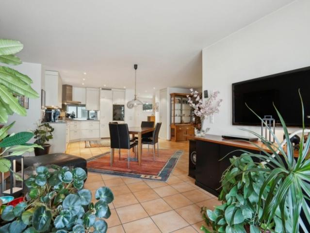 Appartement moderne de 4,5 pièces avec vue sur les montagnes