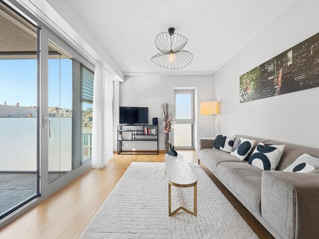 Appartement moderne en plein centre avec parking