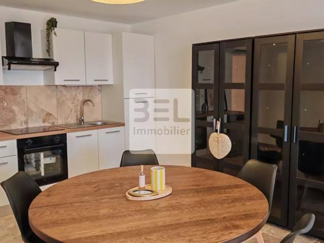 Appartement moderne rénové T3 RDC Cairanne terrasse privative