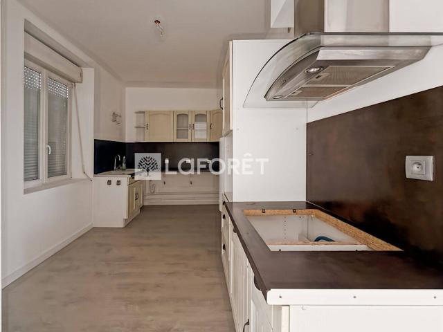 Appartement Mouy 2 pièces 62.76 m2