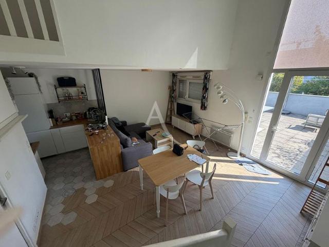 Appartement Nantes 1 pièce s 9.0 m2