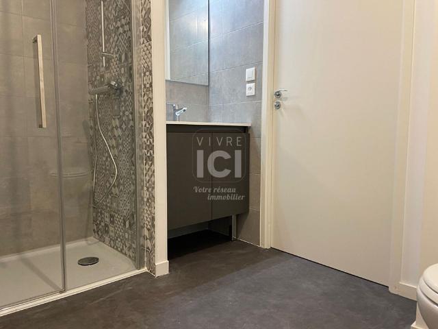 Appartement Nantes 1bis piï¿½ce s 28.50 m2 Balcon + Place de parking