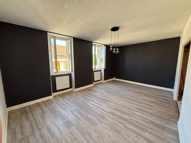 Appartement Neuville Sur Ain 4 pièce s 92 m2