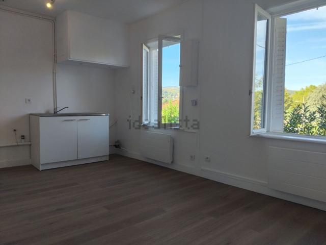 Appartement, Neuville sur Saône