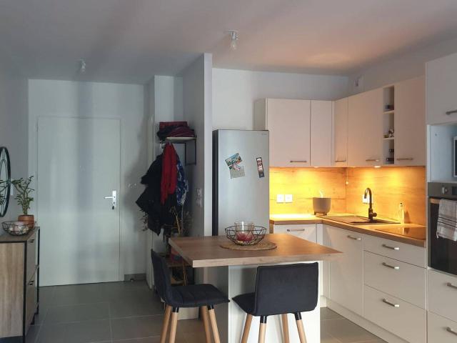Appartement neuf à Lyon, confortable et moderne, à deux pas du métro Bail mobilité Dec 2026
