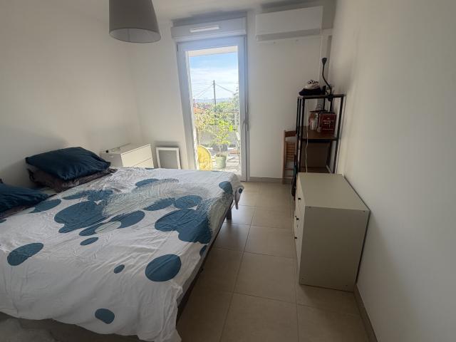 Appartement neuf de type 3 avec terrasse et parking