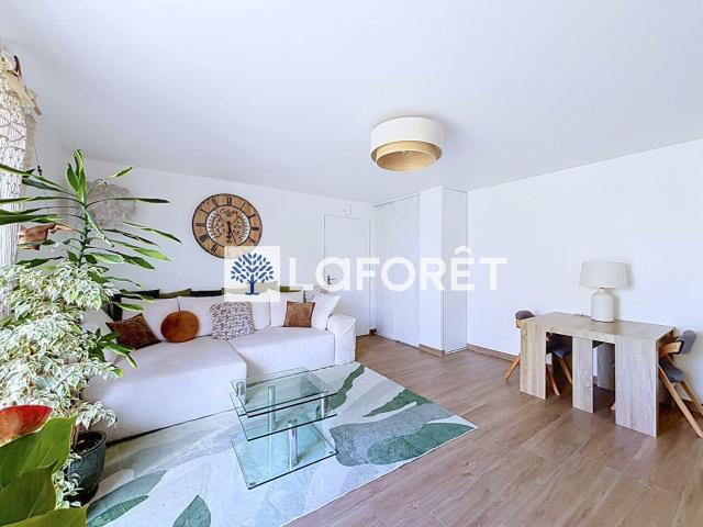 Appartement neuf T4 avec jardin au coeur de Crespières 80m² Crespières