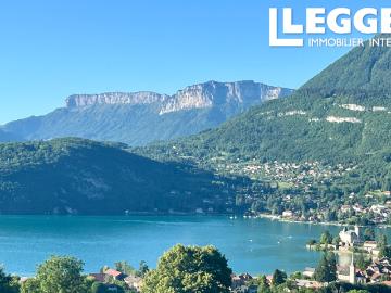 Appartement neuf T2 avec jardin privé, à deux pas du lac d'Annecy et de la piste cyclable, avec parking privé