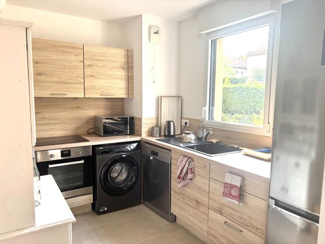 Appartement neuf T2 44.46 m2 à 100 m des facultés au calme