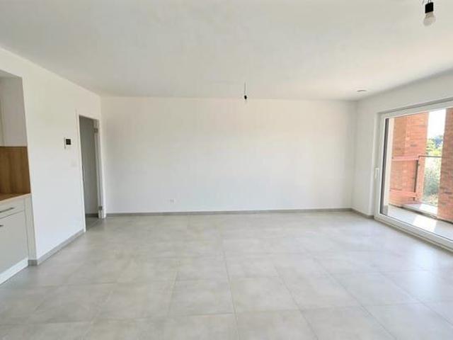 Appartement neuf 1ch 73m2 + terrasse 17m2, cave & parking