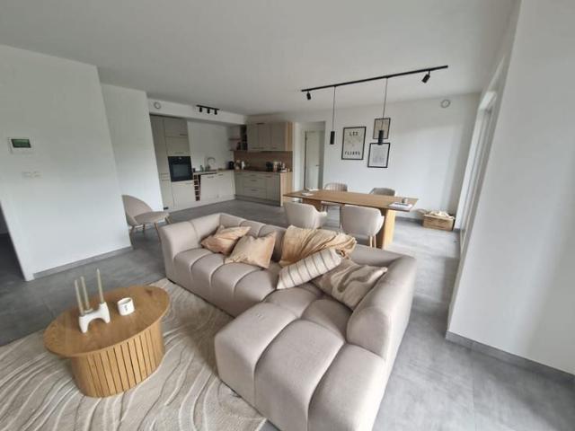 Appartement neuf 2ch 100m2 + terrasse 14m2, cave & parking