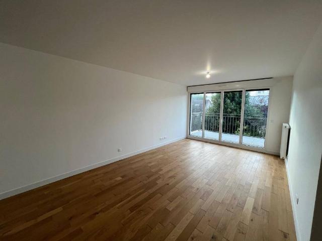Appartement neuf 4 pièces à louer