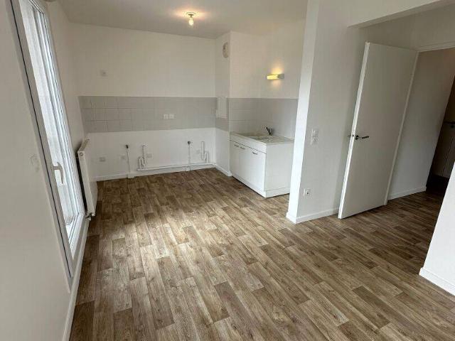 Appartement Neuilly Sur Marne T4 pièce s 76.08 m2