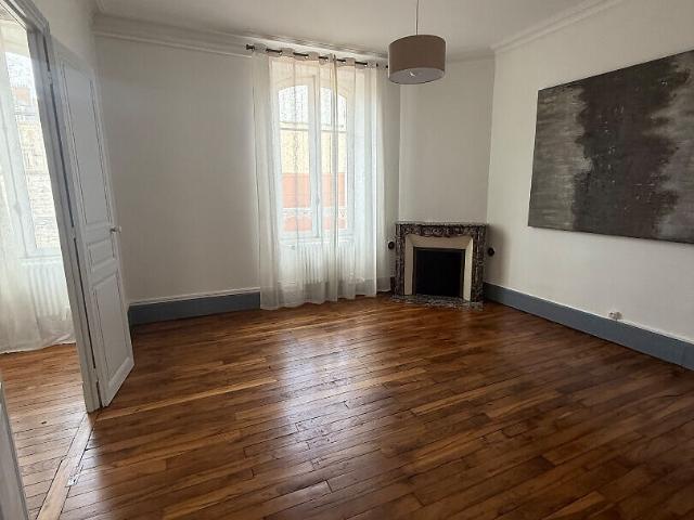Appartement Nevers 4 pièce s 99.84 m2