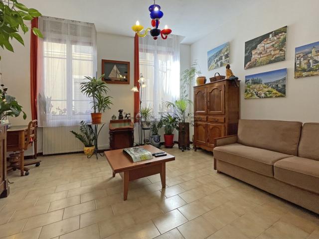 Appartement, Nîmes