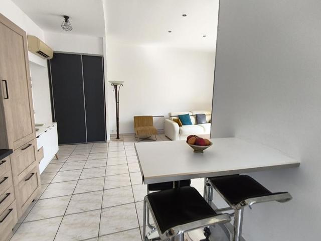 Appartement Nimes T2, 47 m2 climatisé