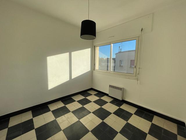 Appartement Nimes 3 pièce s 58 m2