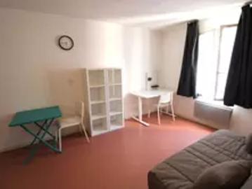Appartement Nîmes Centre ville, Location appartement 1 pièce 19 m²