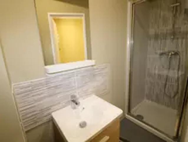 Appartement Nîmes Ecusson, Location appartement 1 pièce 16 m²