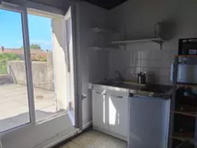 Appartement Nîmes Location appartement 1 pièce 15 m²