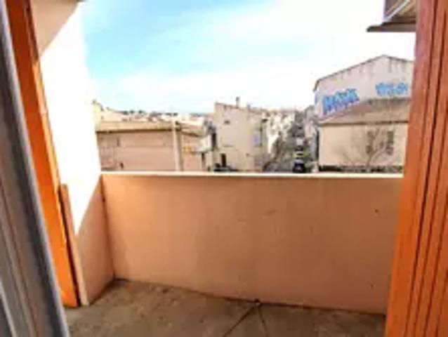 Appartement Nîmes Montaury, Location appartement 3 pièces 65 m²