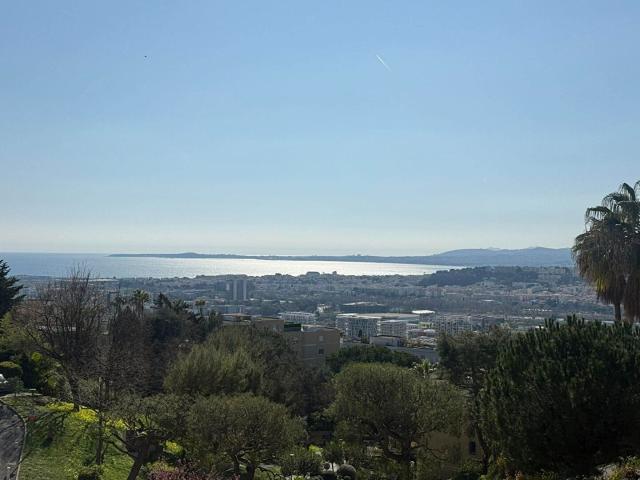 Appartement Nice Ouest Corniche Fleurie 3 pièces 65 m2 terrasse vue mer, garage