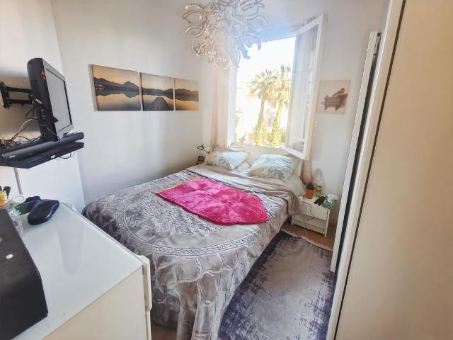 NICE Rue de France 2P 36m² dernier étage terrasse