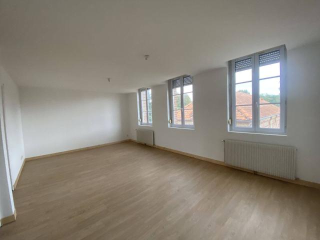 APPARTEMENT NON MEUBLÉ MOLLIENS DREUIL CHAUFFAGE COMPRIS