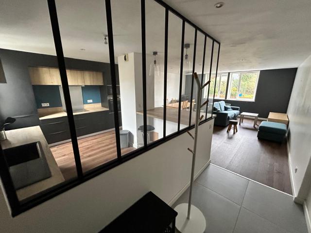 Appartement Non meublé Lesneven. Rue des Douves