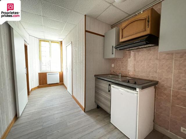 Appartement NONANCOURT centre ville 1 pièce s 30.5 m2 1er étage cuisine séjour séparé 60000 FAI