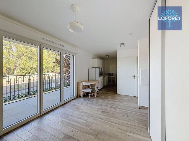 Appartement Noisy Le Grand 1 pièce s 26.21 m2