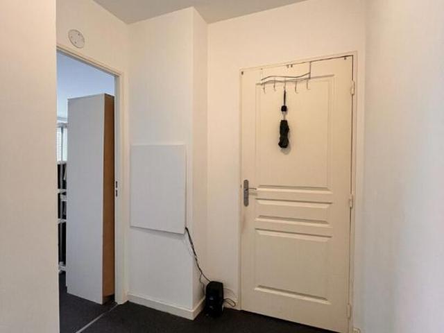 Appartement Noisy Le Grand 1 pièce s 32 m2