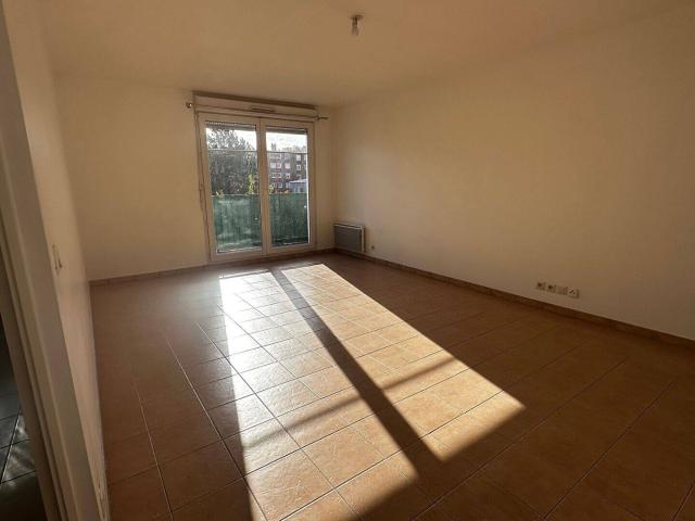 Appartement Noisy Le Sec 3 pièce s 64 m2 Parking