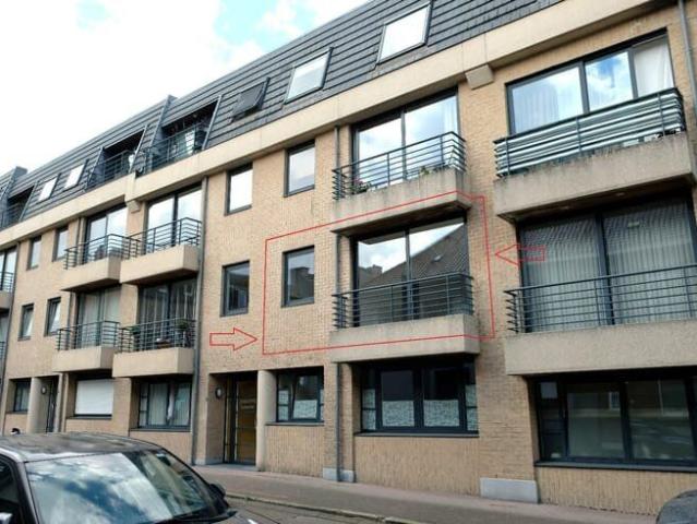 Appartement op de 1e verdieping met 2 slaapkamers + GARAGE