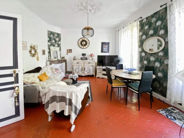 Appartement, Oraison