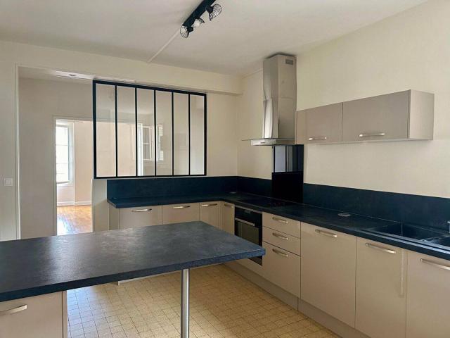 Appartement Orleans 3 pièce s 93.92 m2