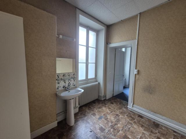 Appartement ou local 3 centre ville de Tulle