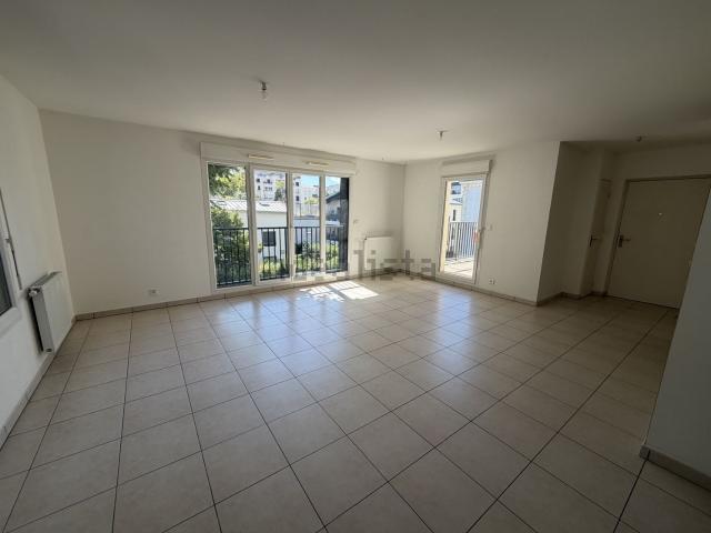 Appartement, Oullins