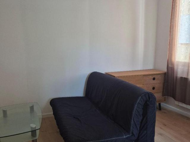 Appartement Oyonnax 1 pièce s 32.9 m2