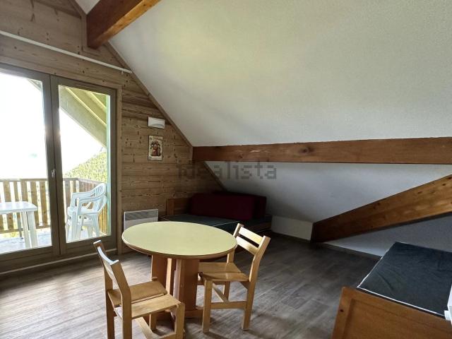 Appartement, Oz