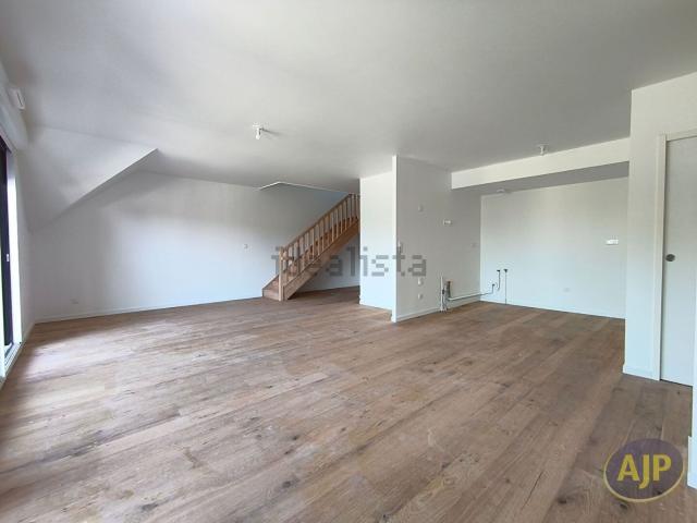Appartement, Pacé