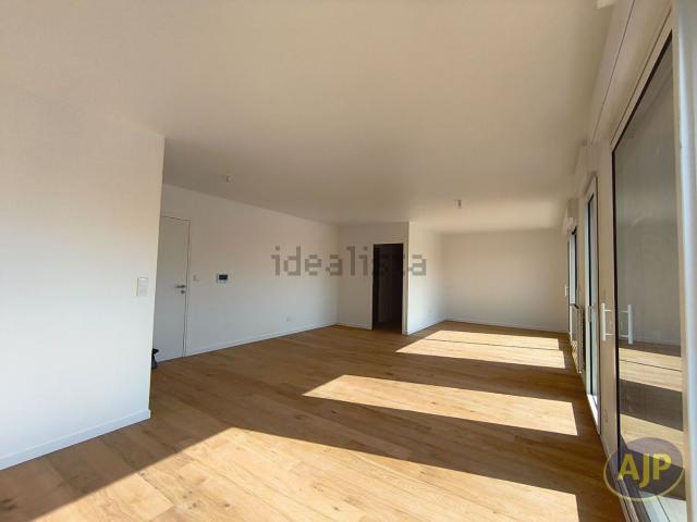 Appartement, Pacé