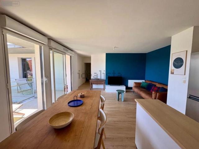 Appartement, Pacé