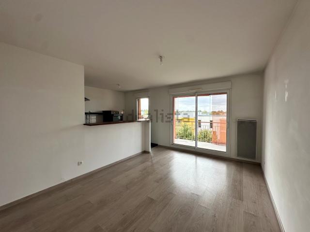 Appartement, Pacé