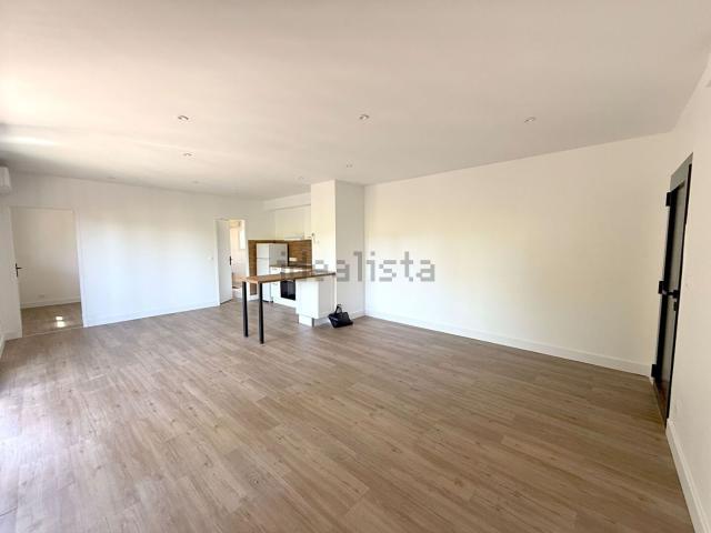 Appartement, Parentis en Born