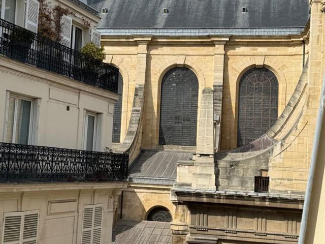 Appartement Paris 6e Saint Sulpice / Luxembourg 41m25e éta