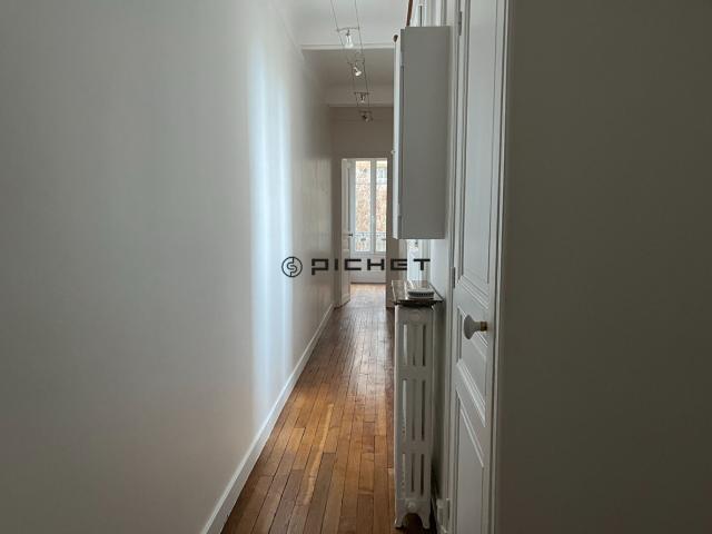 Appartement Paris 2 pièce s + bureau 45.50 m2